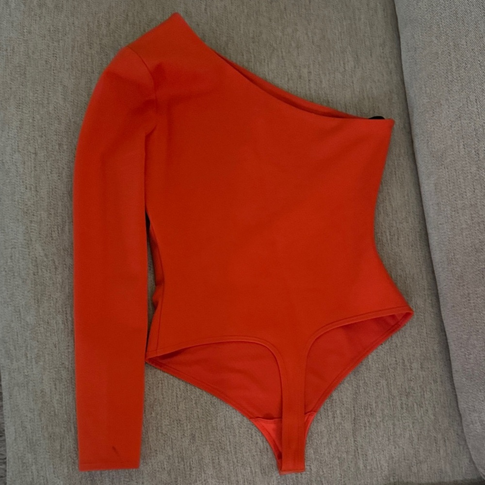 NBD Vibrant Red Bodysuit - Picture 3 of 3